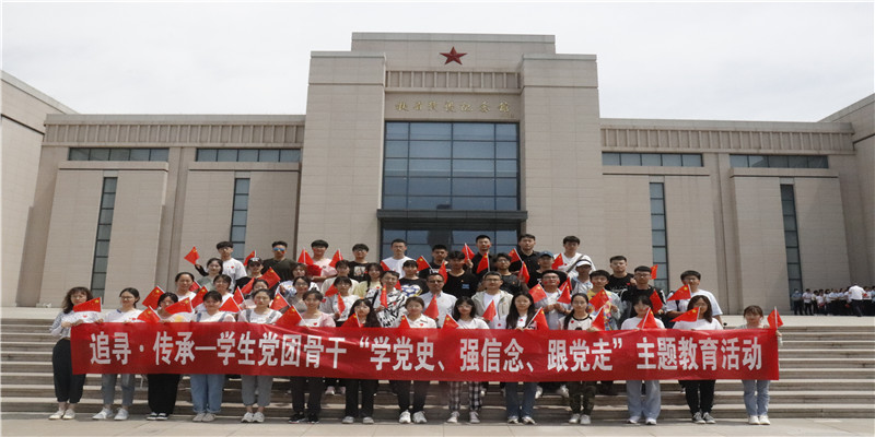 ce69b3625e7c4b09865d79cbd0614d91.jpg